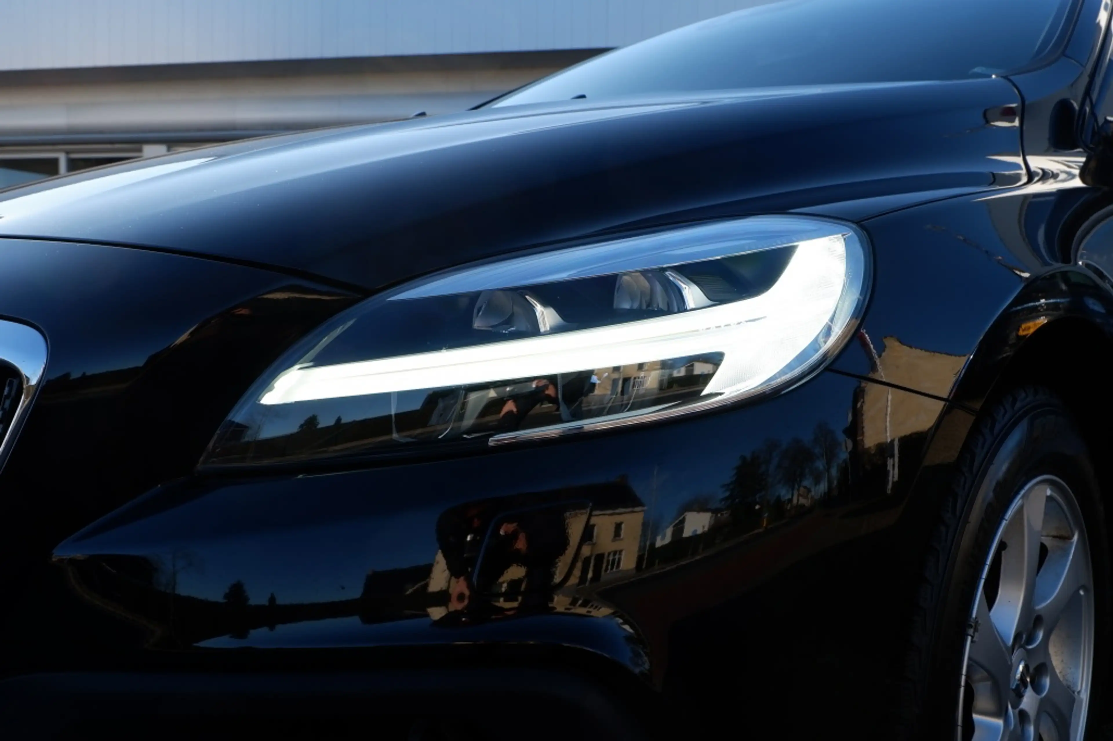 Volvo V40 Cross Country 1.5 T3 Polar + / INCL. 12mnd BOVAG / Leder / Stoel — photo 3