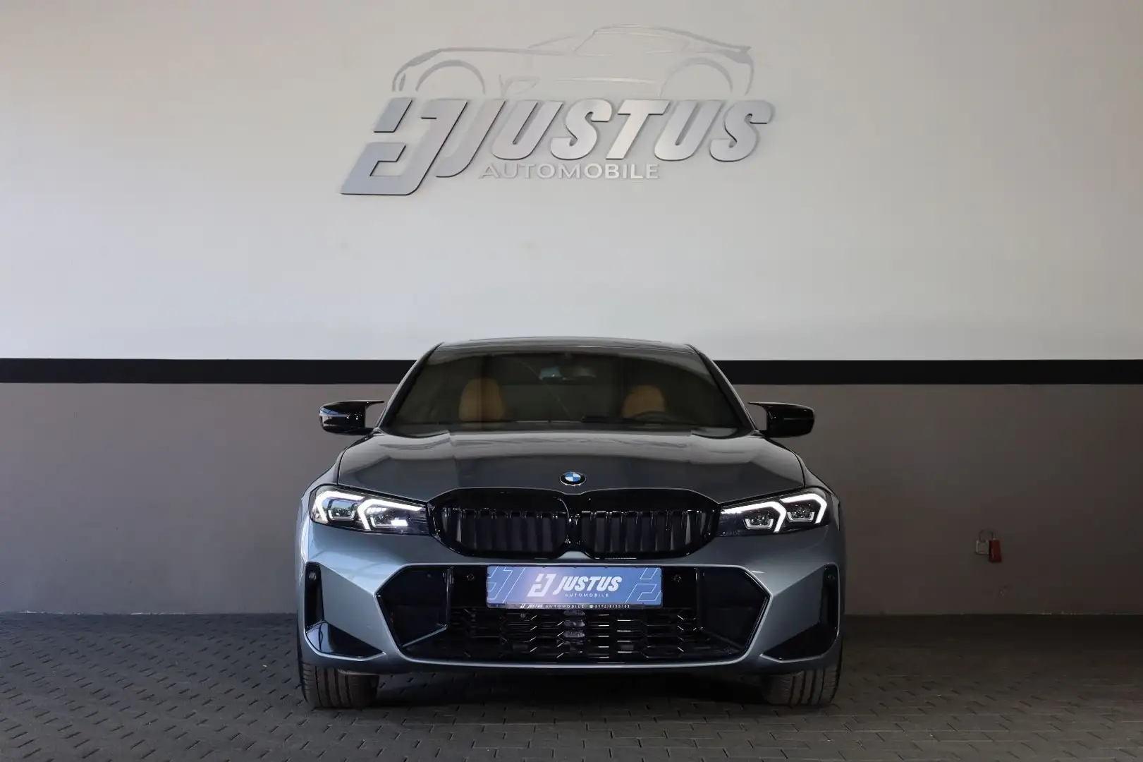 BMW 330 i xDrive/HUD/KAMERA/TOTW/SHZ/SBD/TEMP/LHZ/R19 Gris - 2