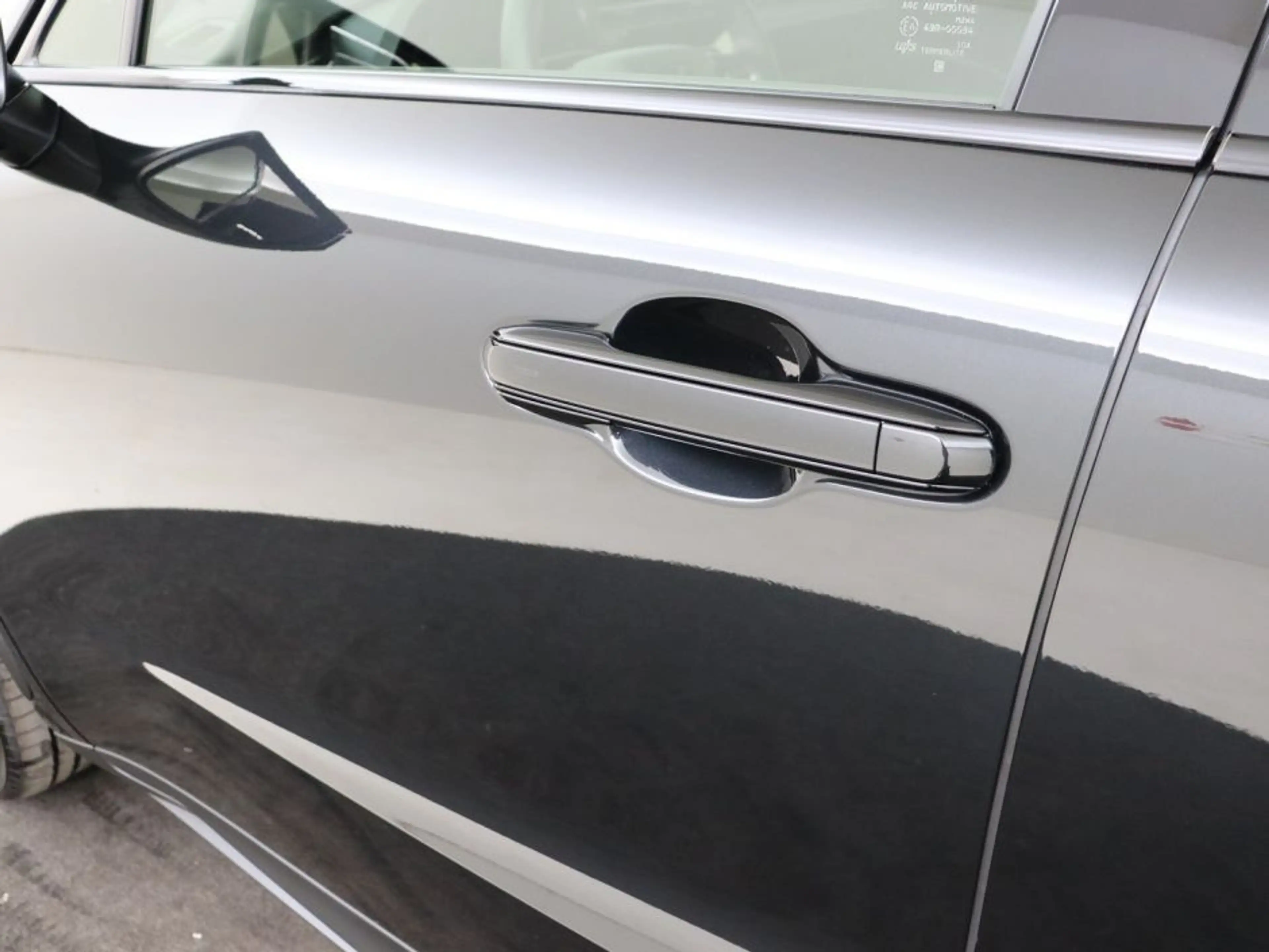 Lexus LBX 1.5 35th Edition 2WD | Demo | Direct Leverbaar | E — photo 4
