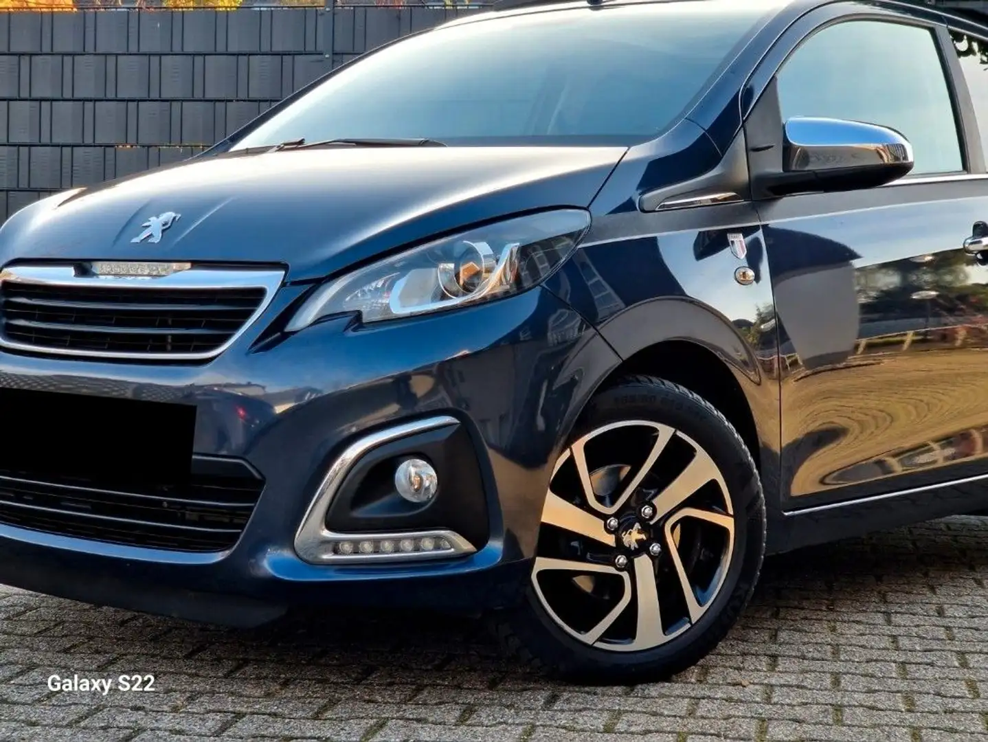 Peugeot 108 TOP Allure Klima SH Faltdach Kamera 82 PS Blau - 2
