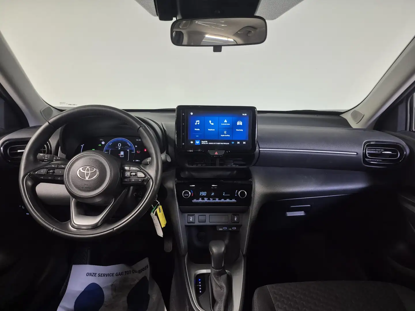 Toyota Yaris Cross 1.5 Hybrid 115 Active | Stoel/stuur verwarming | D Vert - 2