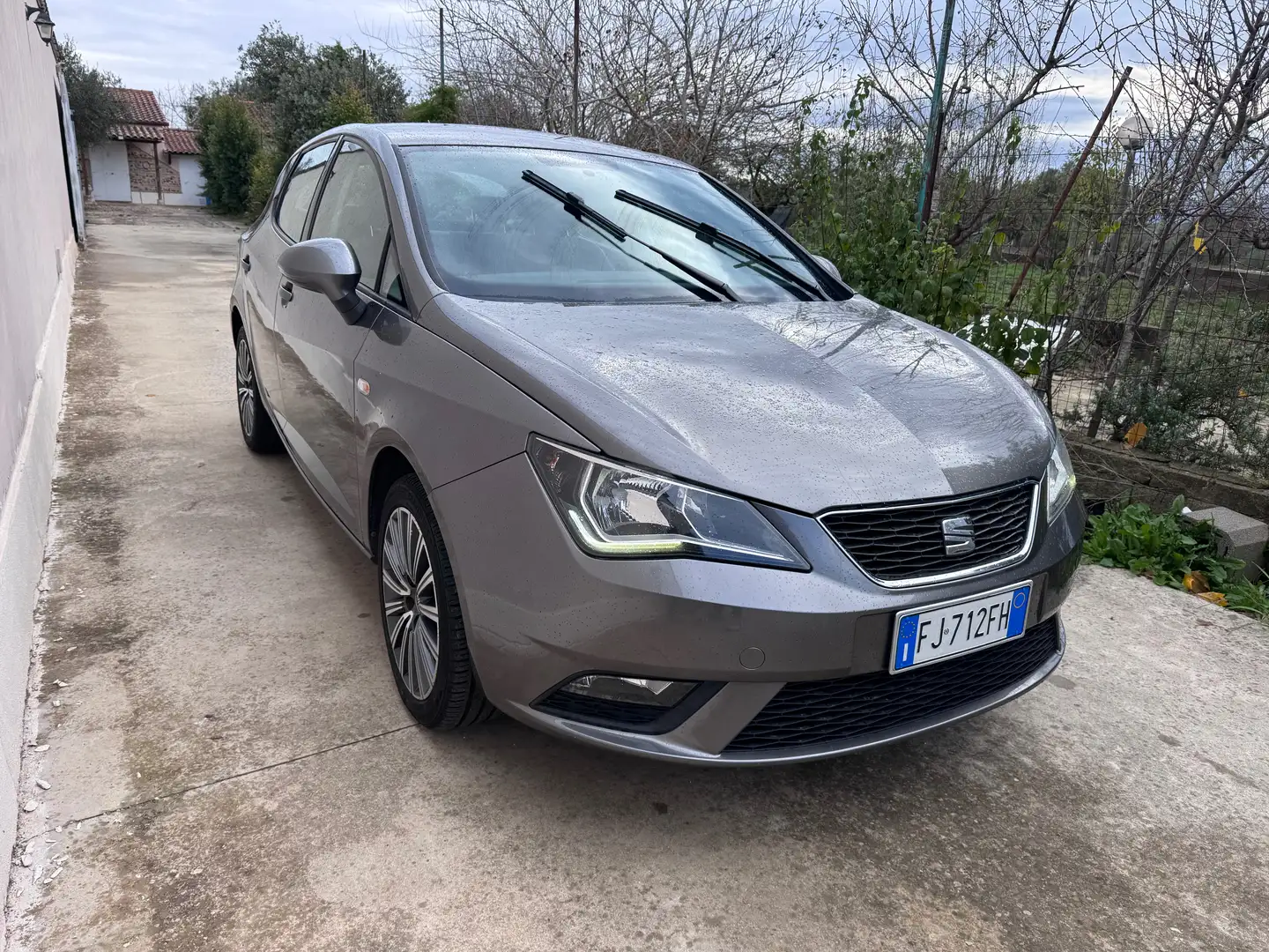 SEAT Ibiza Ibiza IV 2012 Berlina 5p 1.4 tdi cr Business Grigio - 2