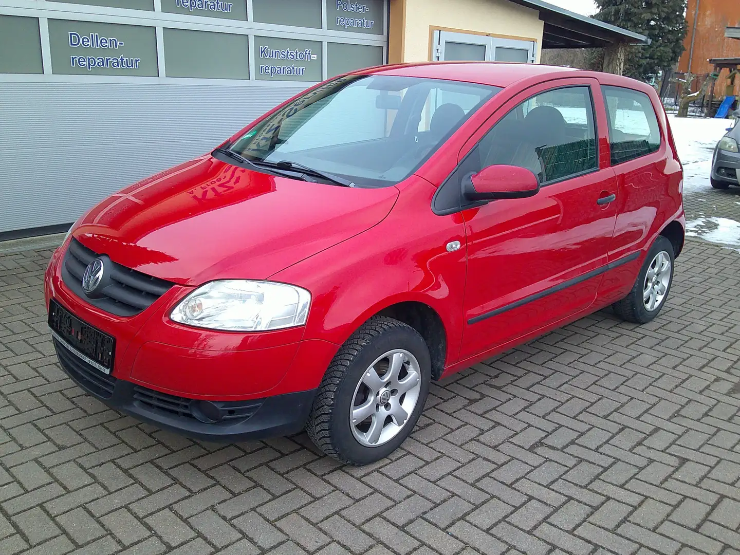 Volkswagen Fox Basis Rot - 2