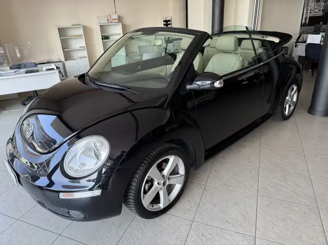 Volkswagen New Beetle Cabrio 2.0 auto