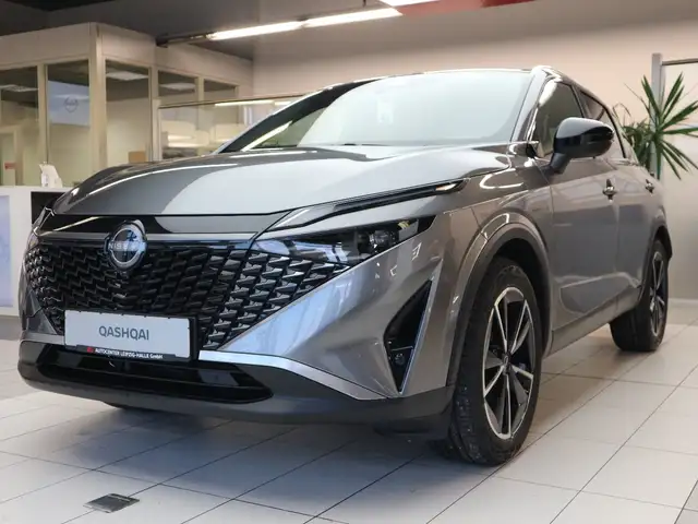 Nissan Qashqai view 2