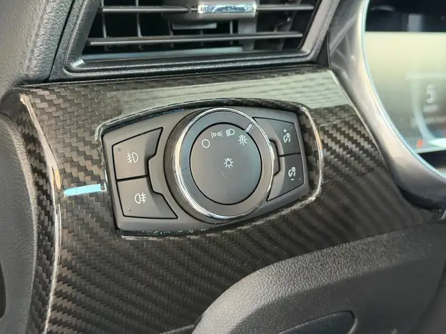 Ford Mustang view 24