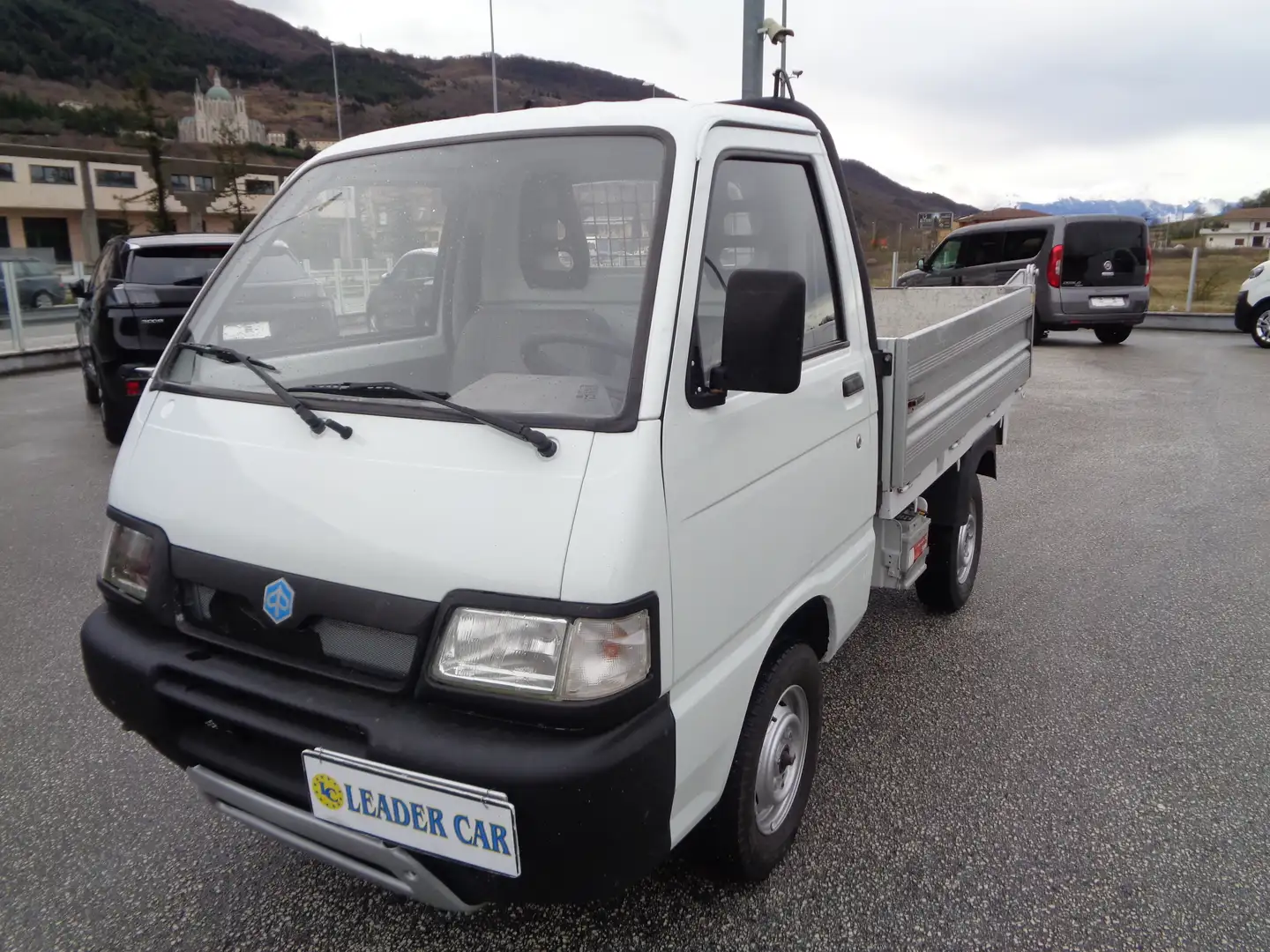 Piaggio Porter 1.3 65cv  RIBALTABILE  4WD Weiß - 2