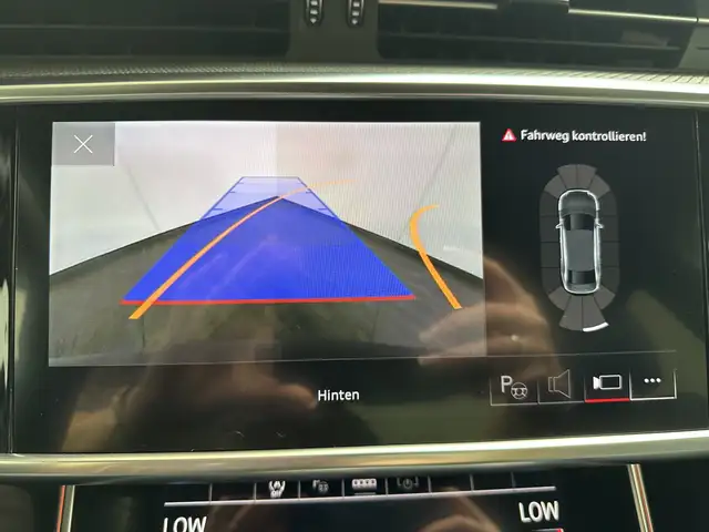 Audi A6 view 20