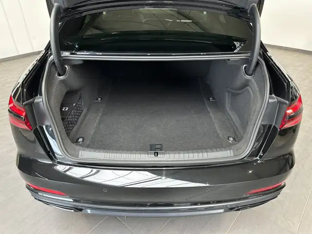 Audi A6 view 6