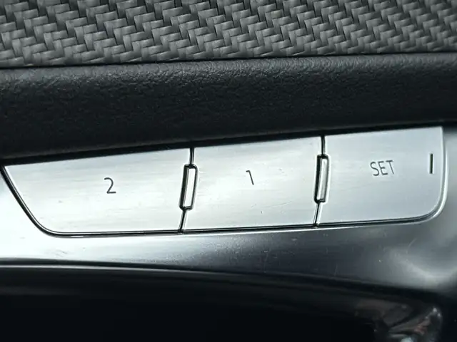 Audi A6 view 11