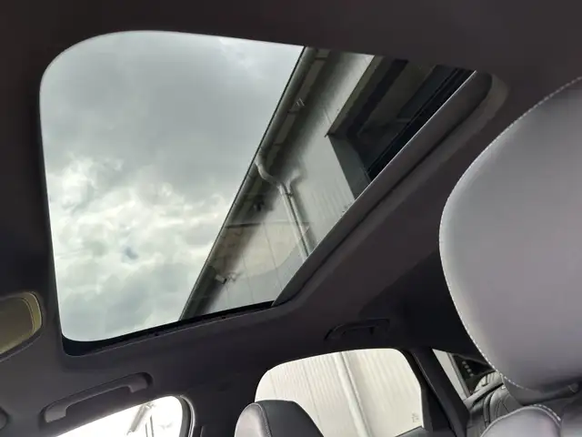 Audi A6 view 12