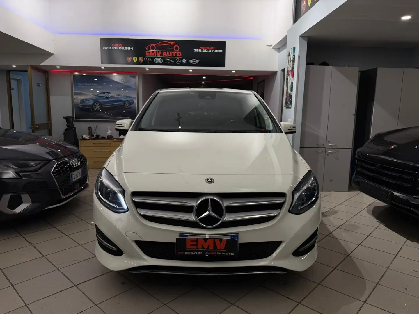 Mercedes-Benz B 180 B 180 d Automatic Premium Bianco - 2