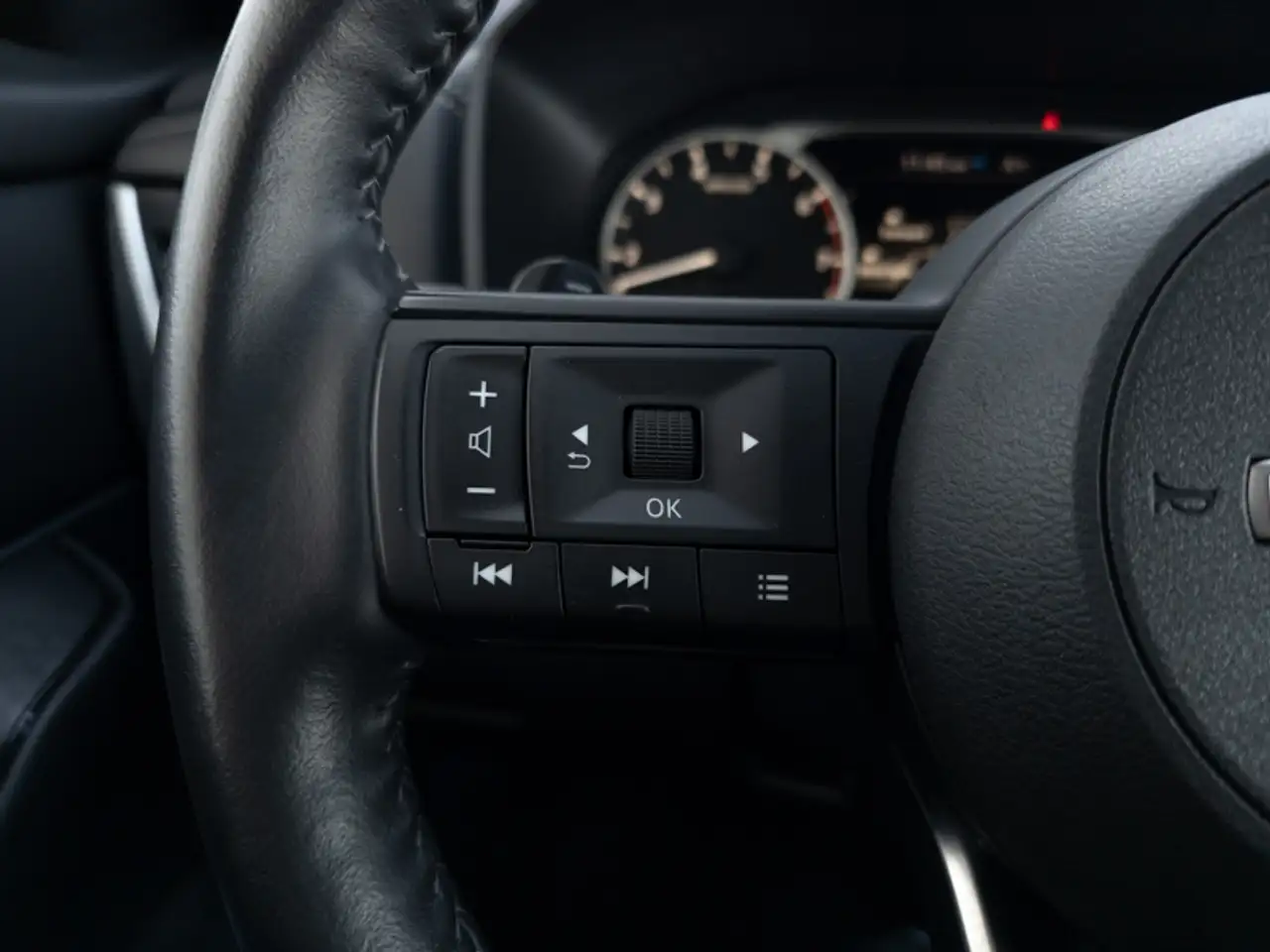 Nissan Rogue fotografie Nissan Rogue