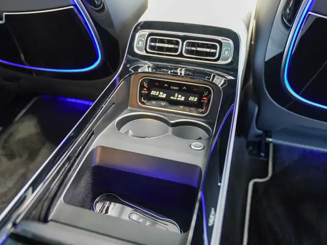 Mercedes-Benz S-Class view 14