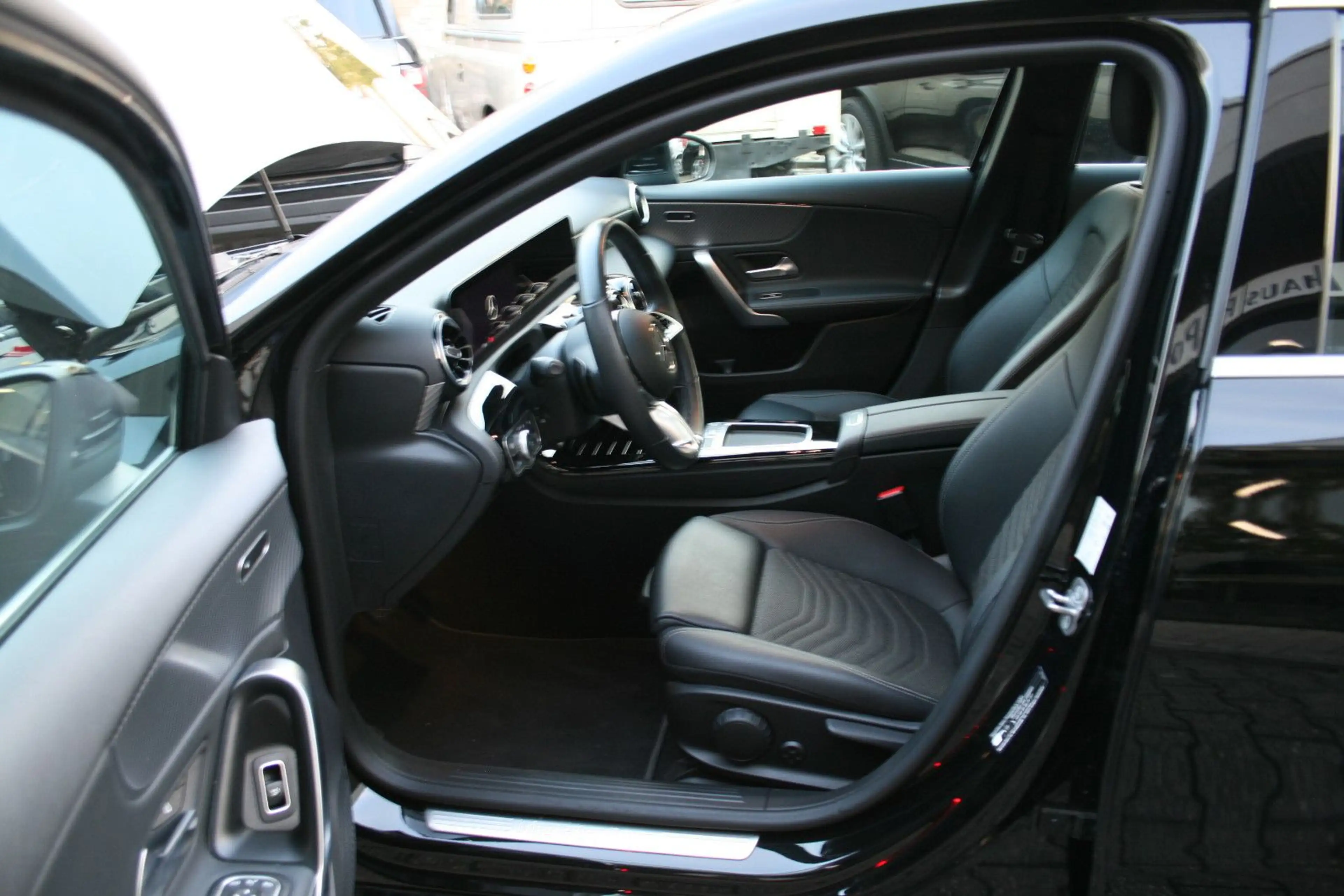 Mercedes-Benz A 180 Lim Progressive MHEV JungeSterne-Garantie — photo 12