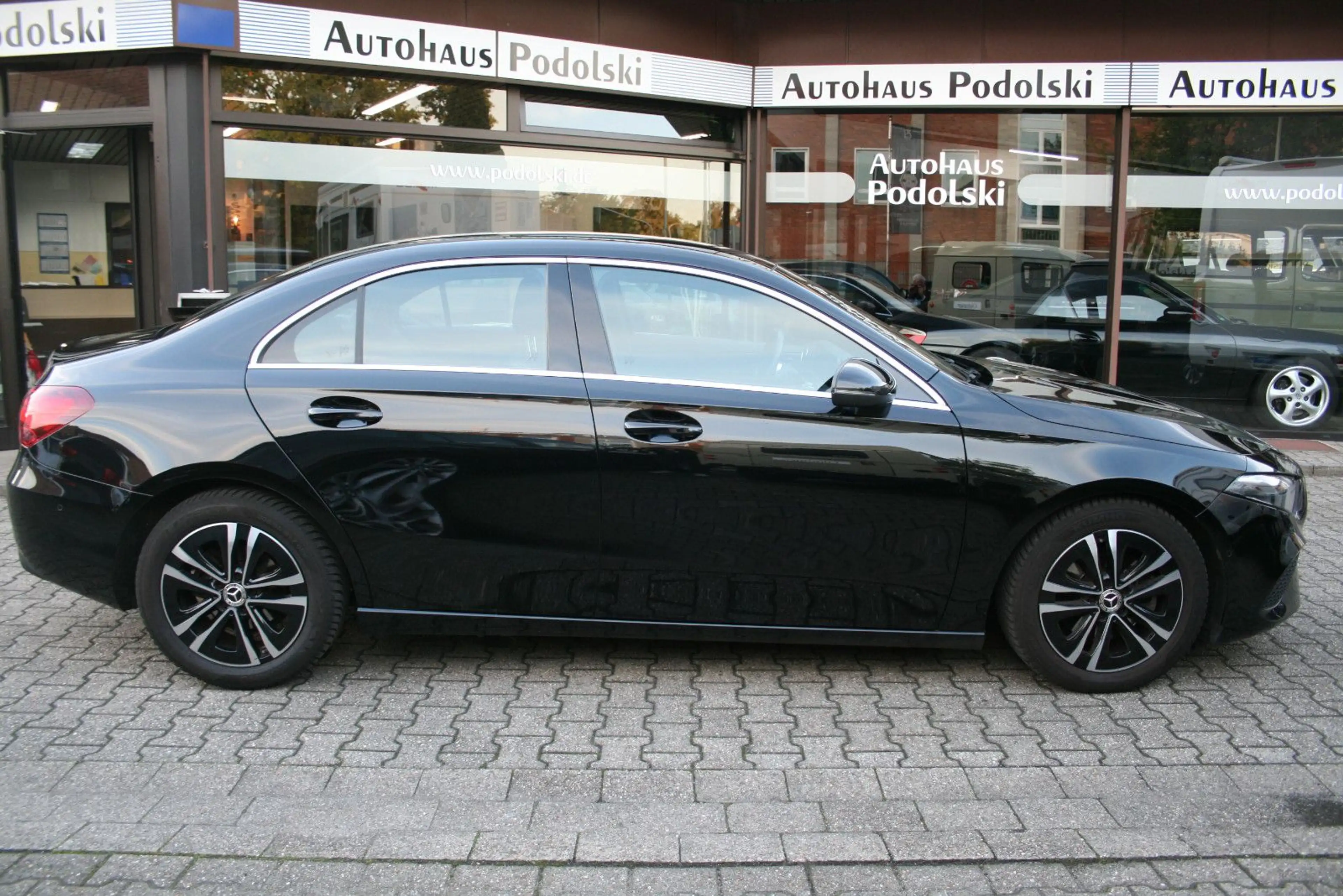 Mercedes-Benz A 180 Lim Progressive MHEV JungeSterne-Garantie — photo 2