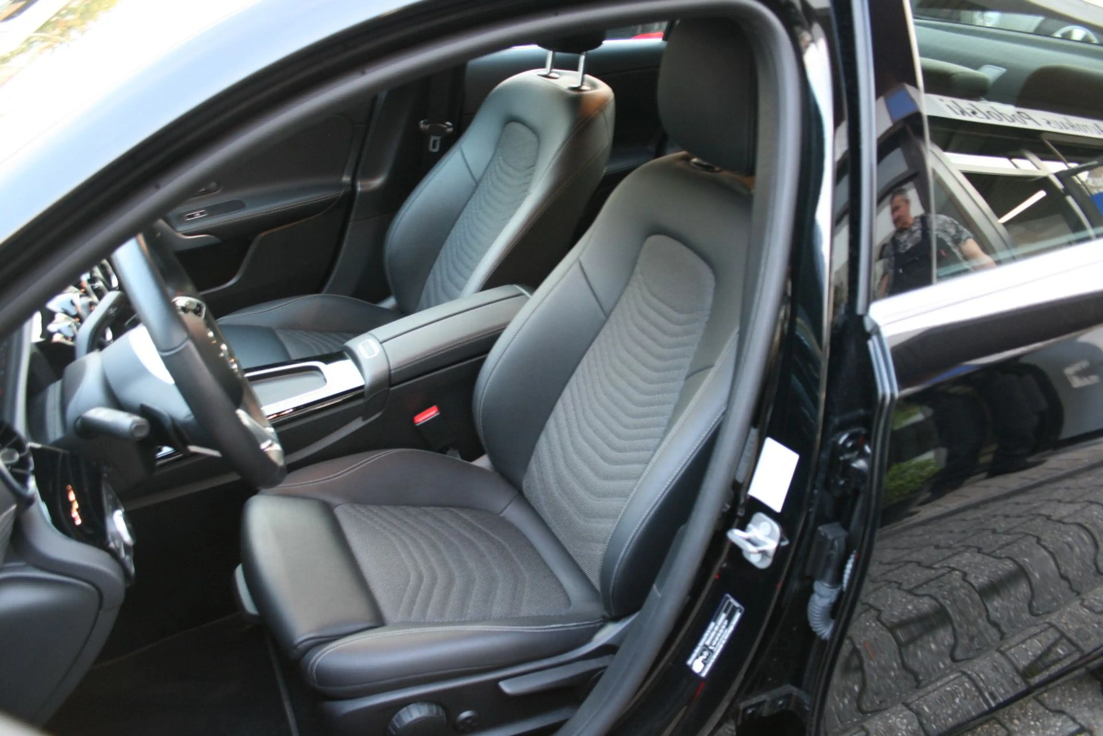 Mercedes-Benz A 180 Lim Progressive MHEV JungeSterne-Garantie — photo 15