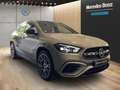 Mercedes-Benz GLA 200 *AMG*AHK*MBUX*PANO*SHZ*DISTR*360°KAMERA* Grijs - thumbnail 2