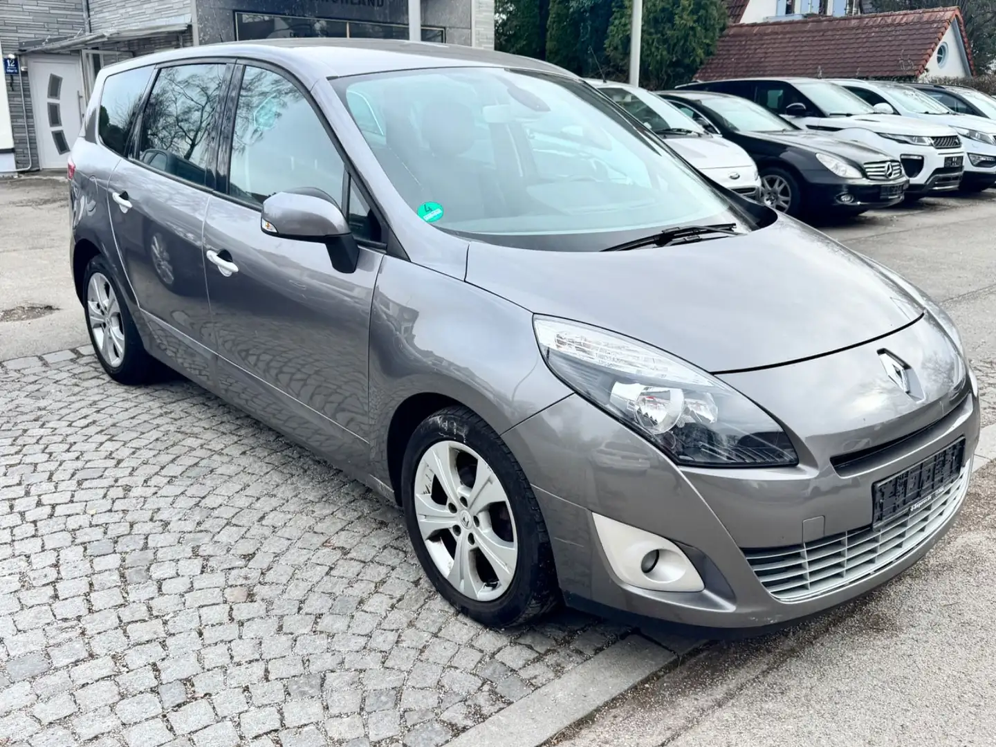Renault Grand Scenic III Dynamique - 7 Sitzer Grau - 2