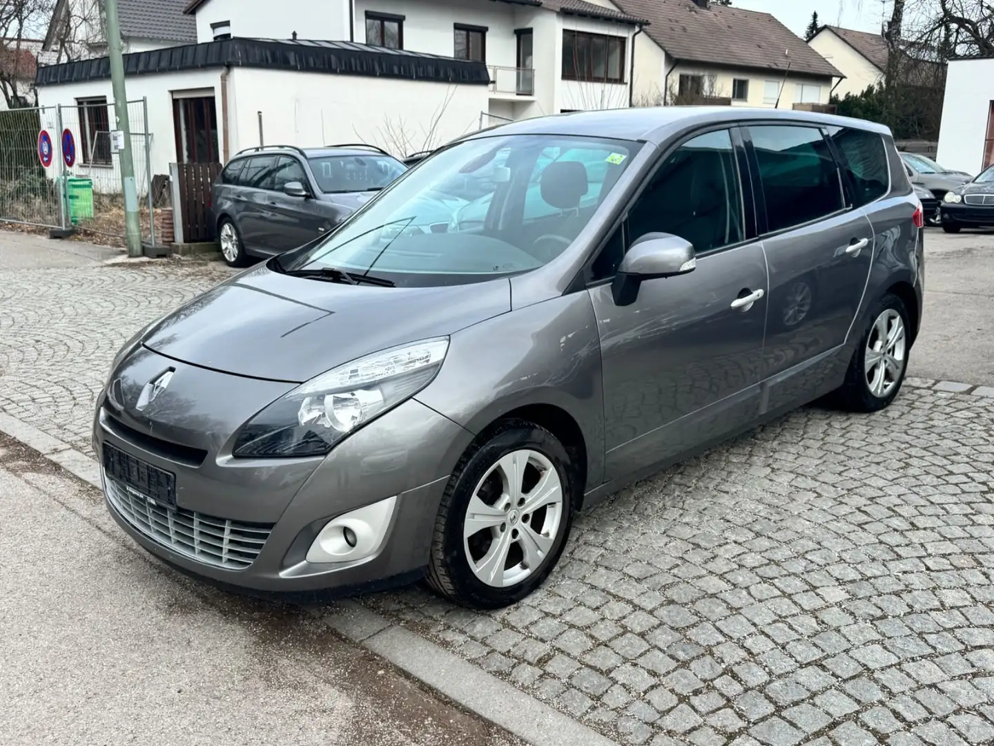 Renault Grand Scenic III Dynamique - 7 Sitzer Grau - 1