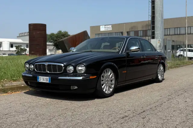 Jaguar XJ8 Jaguar XJ8 4.2