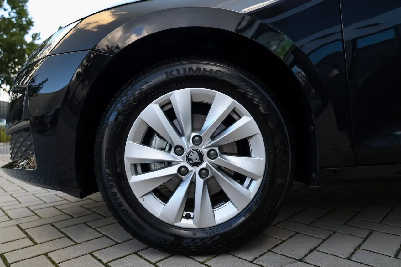 Skoda Octavia 1.5 TSI Business Edition BTW NIEUW PDC ACHTE, миниатюра 8