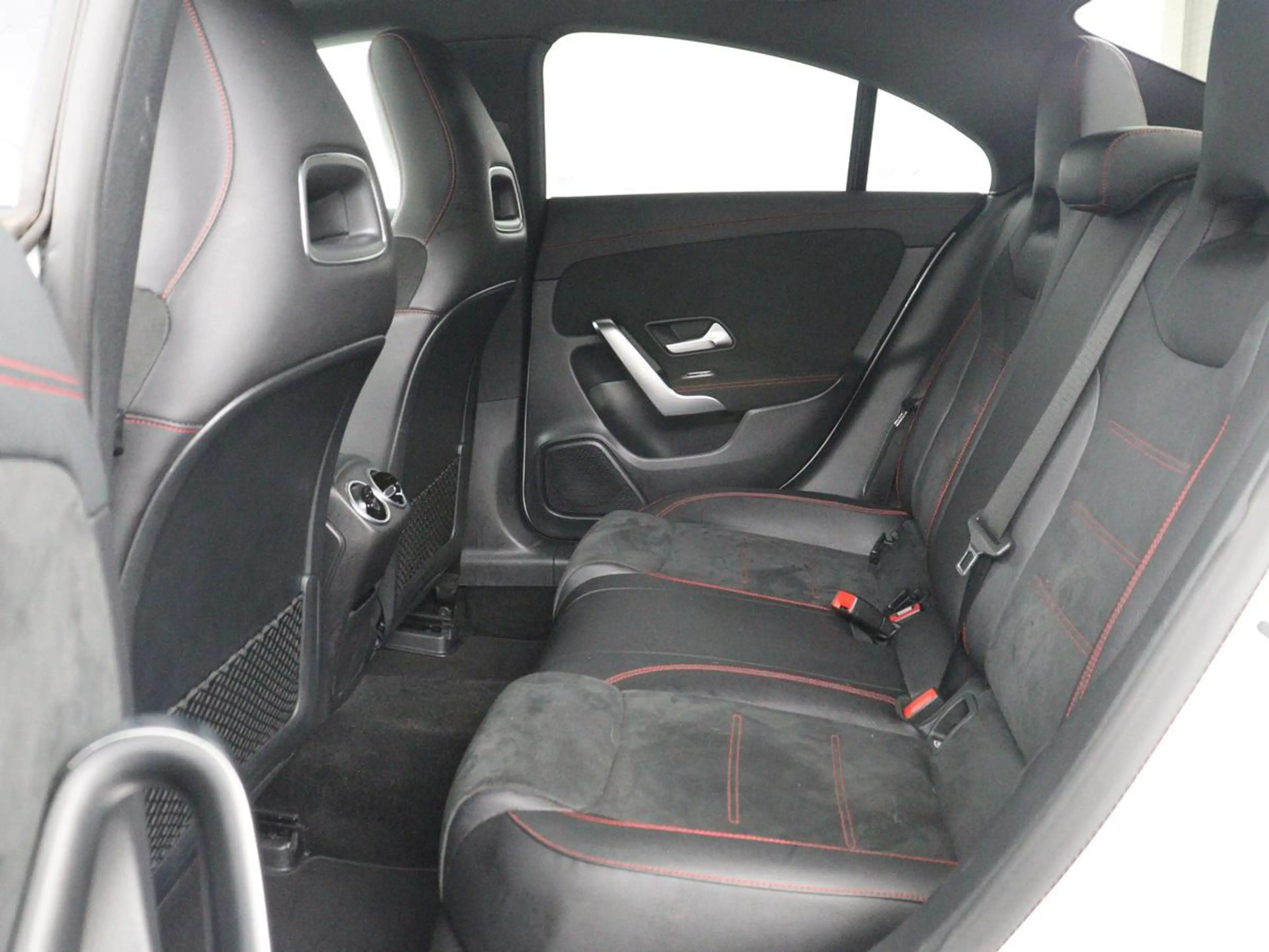 Mercedes-Benz CLA 180 Business Solution AMG | Panoramadak | Leder/alcant — photo 6