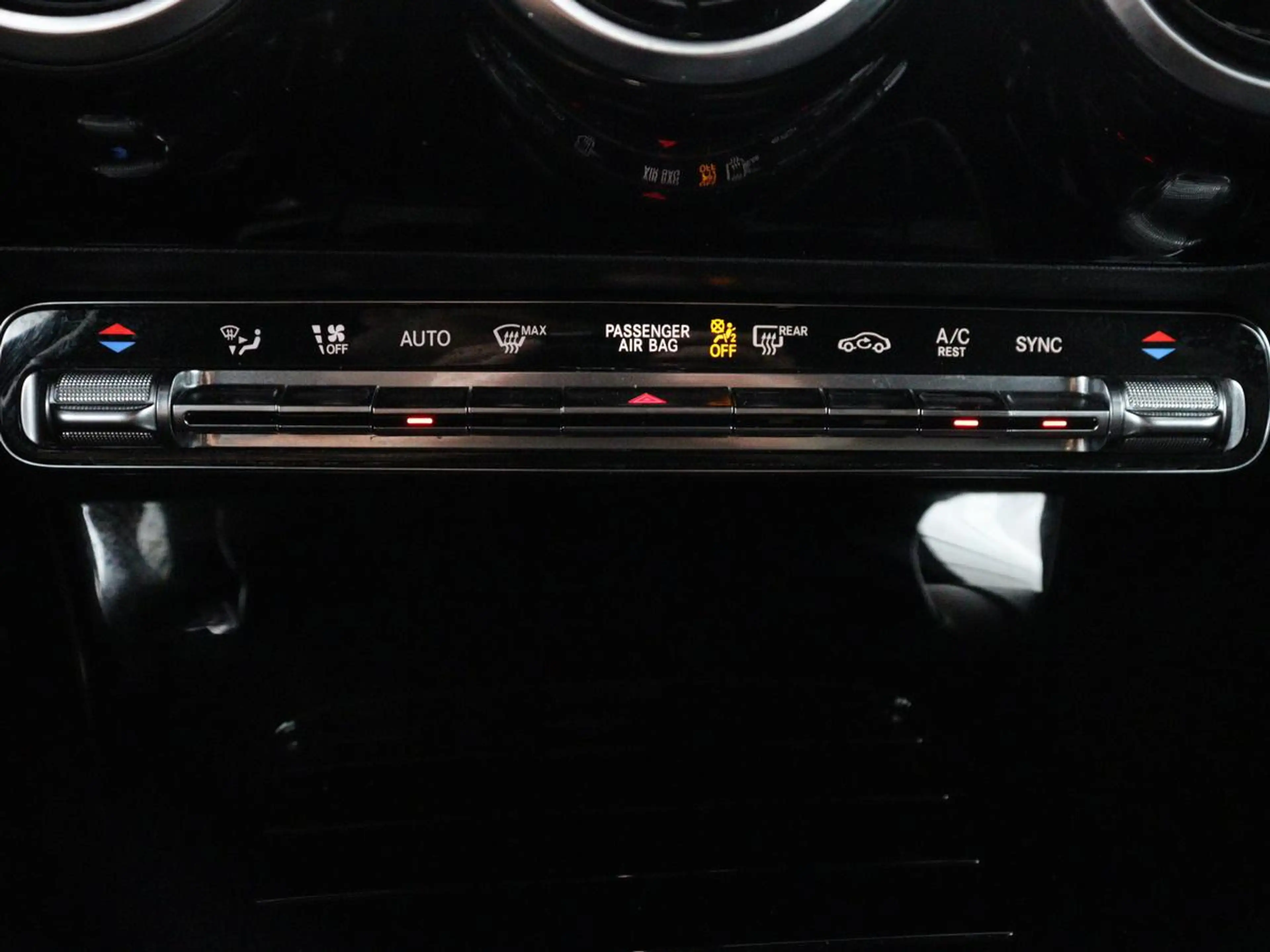 Mercedes-Benz CLA 180 Business Solution AMG | Panoramadak | Leder/alcant — photo 27