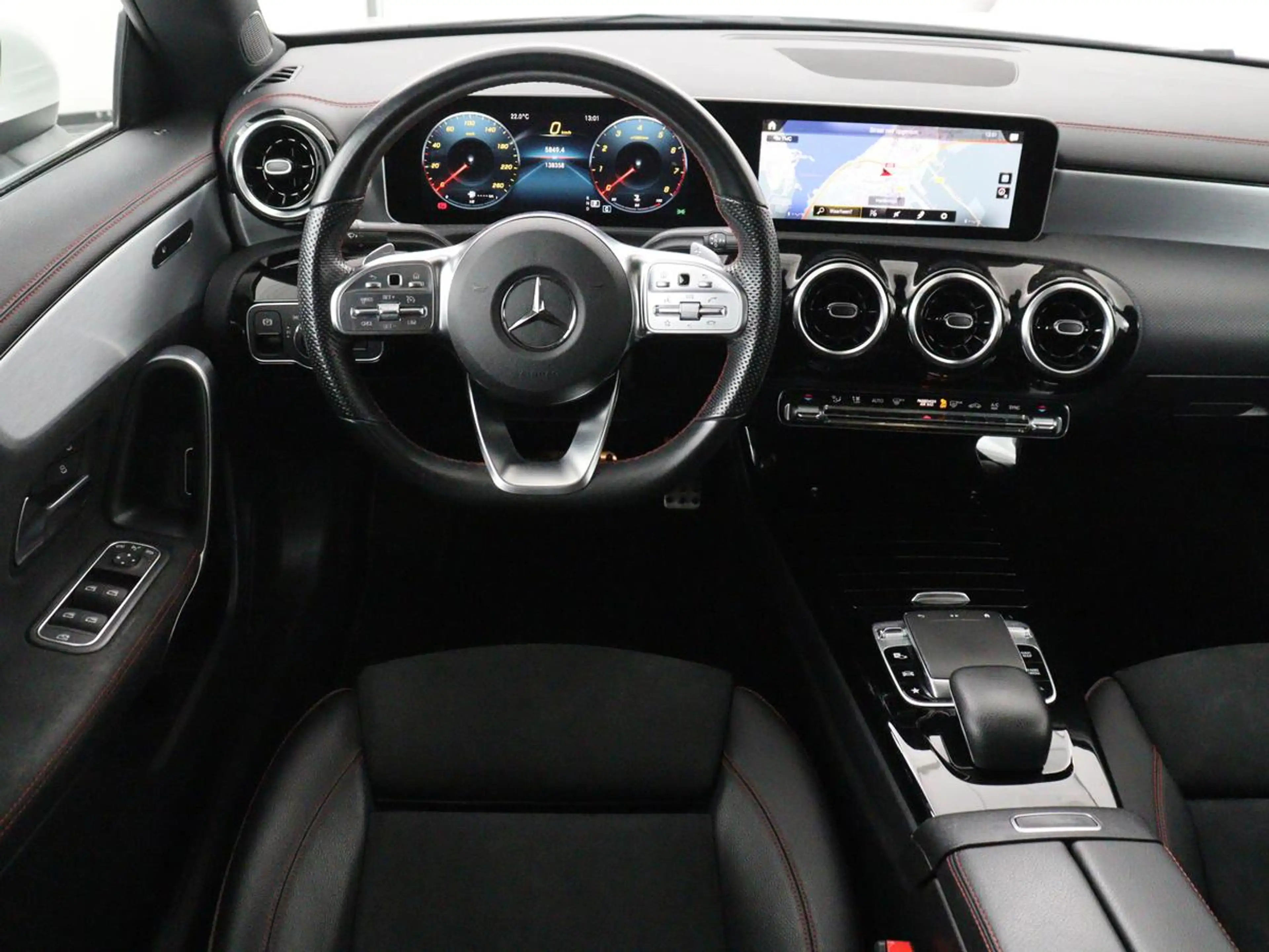 Mercedes-Benz CLA 180 Business Solution AMG | Panoramadak | Leder/alcant — photo 3