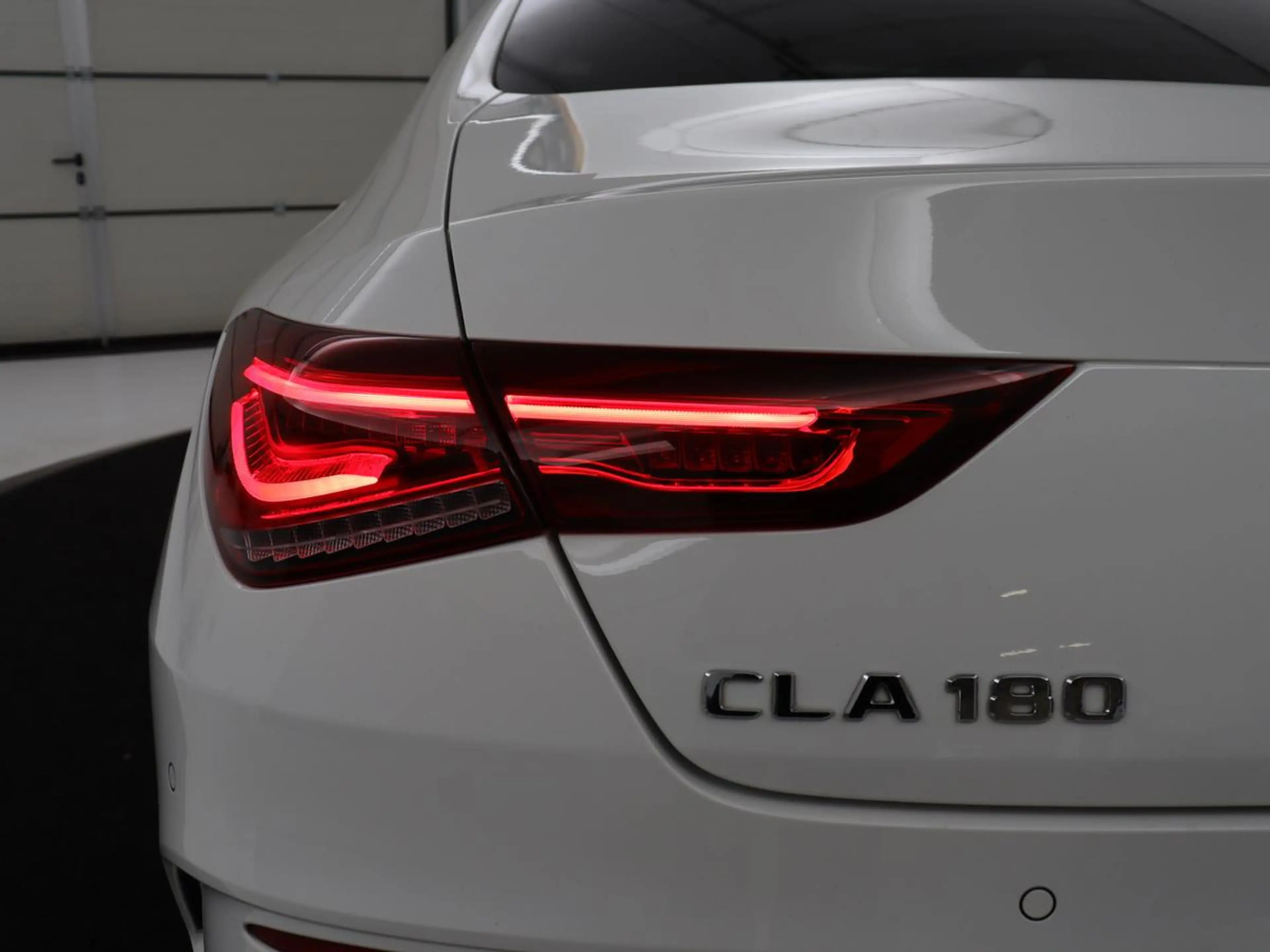 Mercedes-Benz CLA 180 Business Solution AMG | Panoramadak | Leder/alcant — photo 33