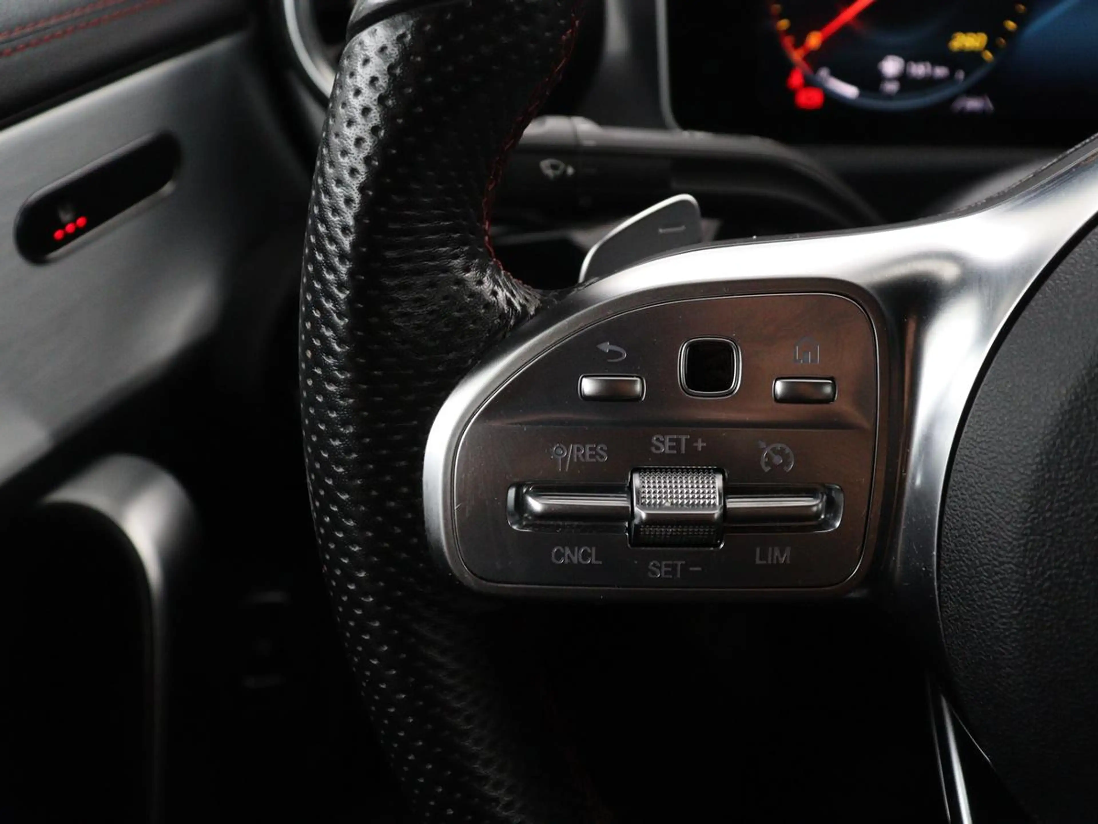 Mercedes-Benz CLA 180 Business Solution AMG | Panoramadak | Leder/alcant — photo 15