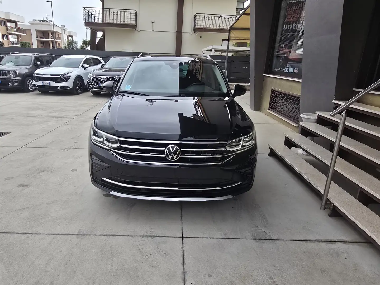 Volkswagen Tiguan Tiguan 2.0 tdi Elegance 150cv dsg Nero - 2