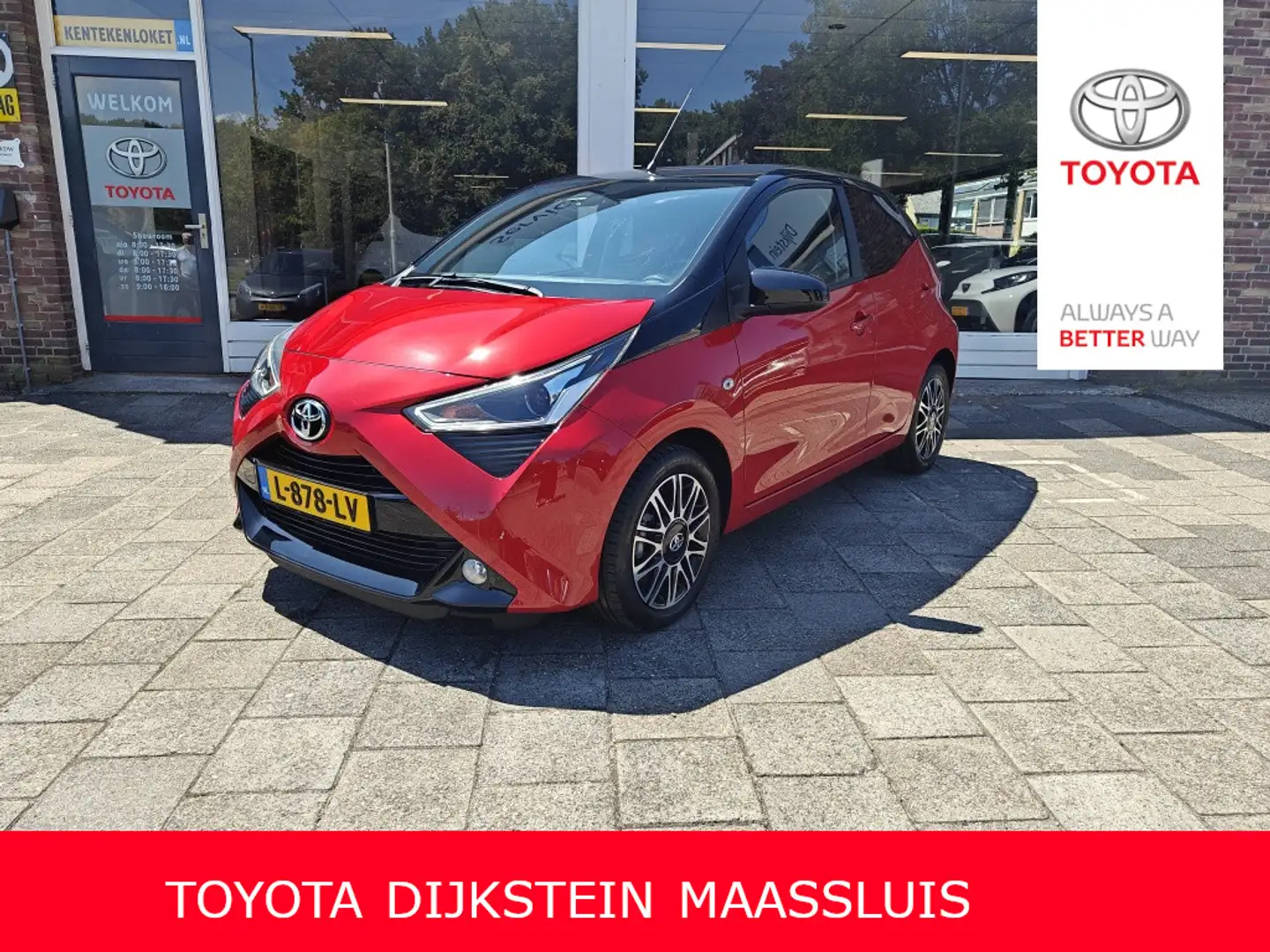 Toyota Aygo 1.0 VVT-i x-clusiv Rouge - 1