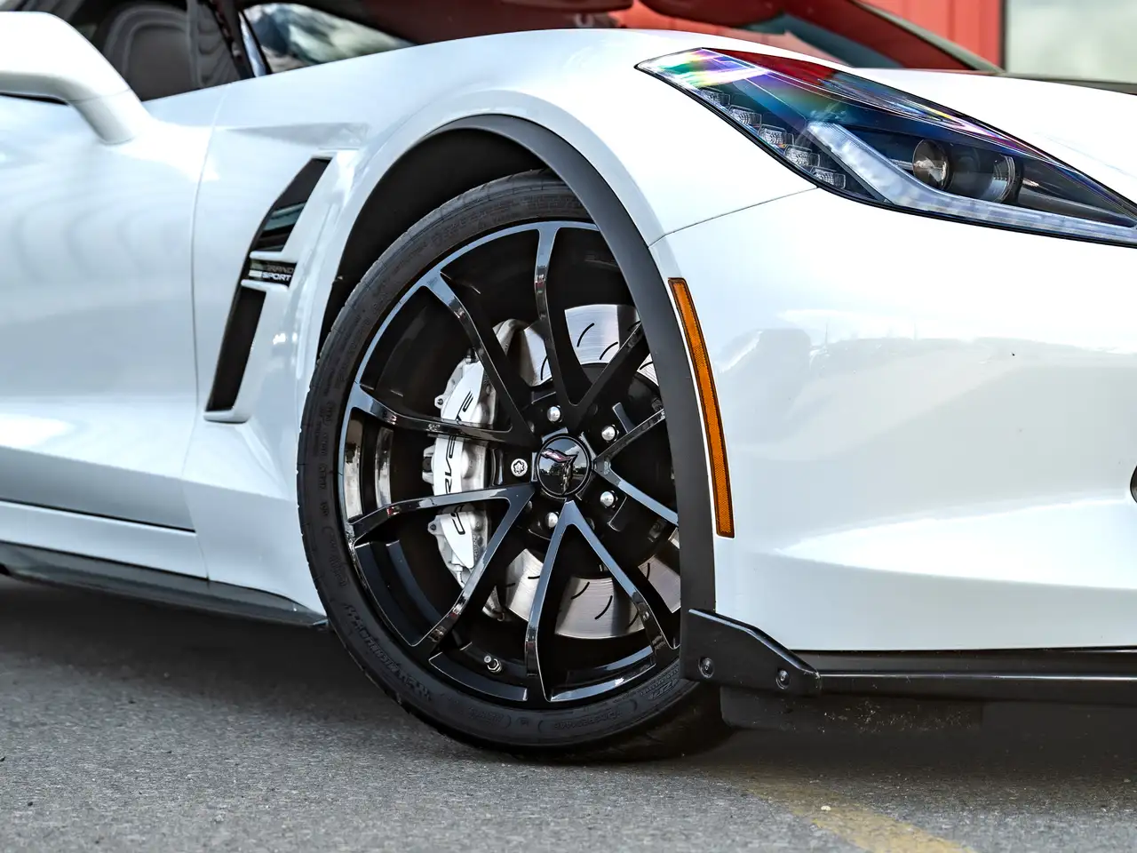 Chevrolet Corvette снимка Chevrolet Corvette
