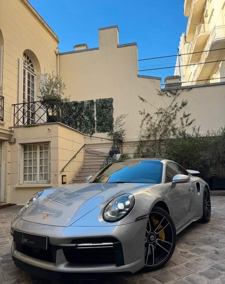 Porsche 992