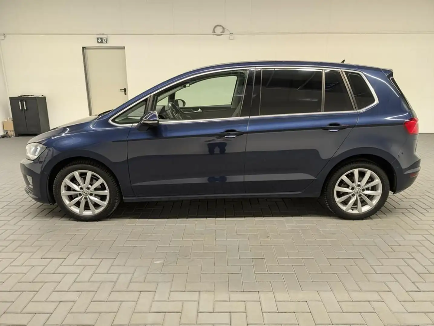 Volkswagen Golf Sportsvan Highline Bi-Xenon/Navi/AHK/SHZ/Ka Blau - 2