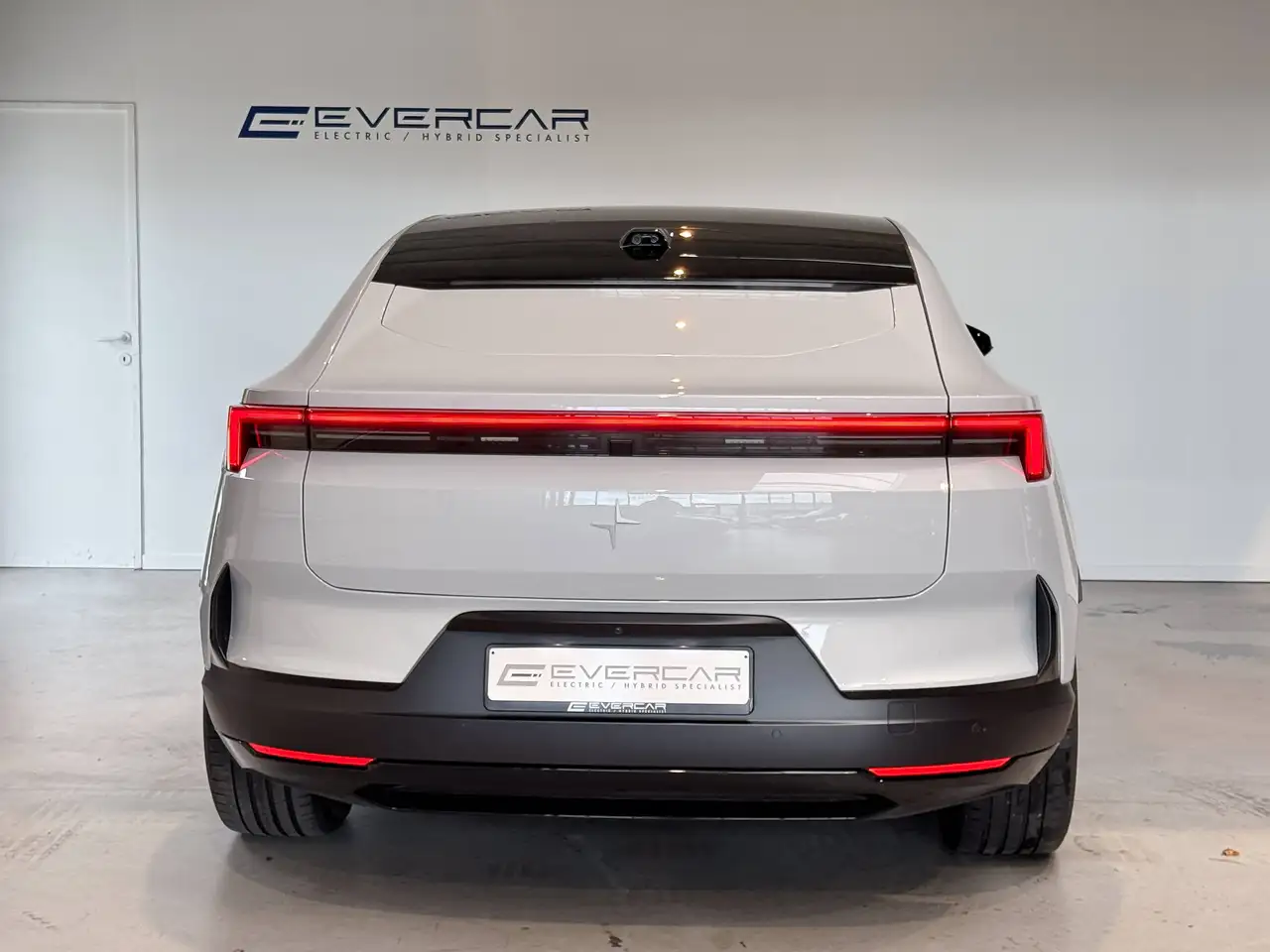 Polestar 4 2024