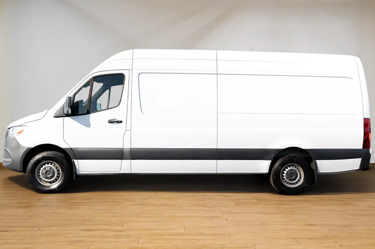 Mercedes-Benz Sprinter снимка Mercedes-Benz Sprinter