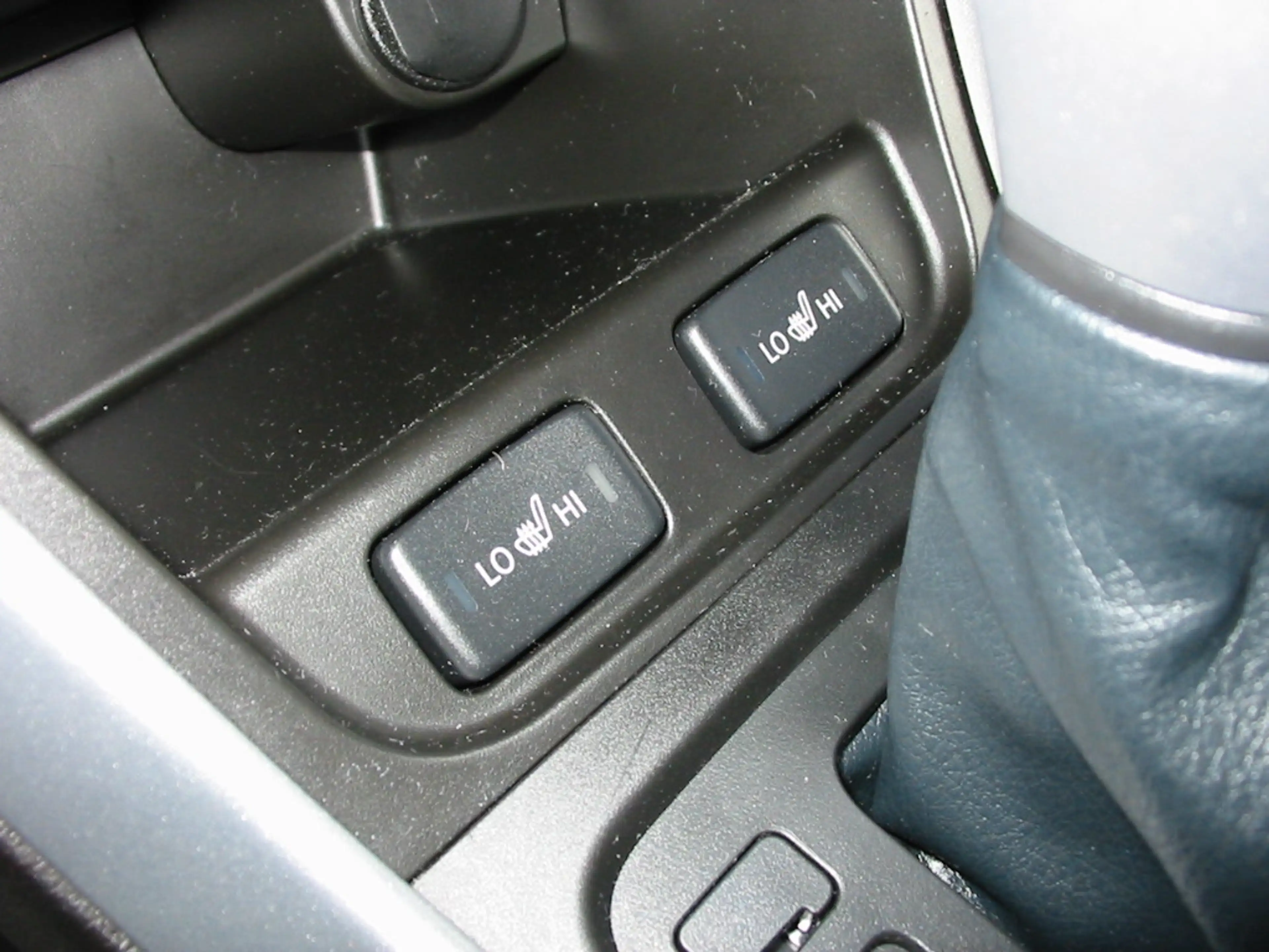 Suzuki SX4 S-Cross SX4 S-Cross Allrad Automatik Hybrid Vollausstattung AHK 8 Räder sehr gepflegt — photo 7