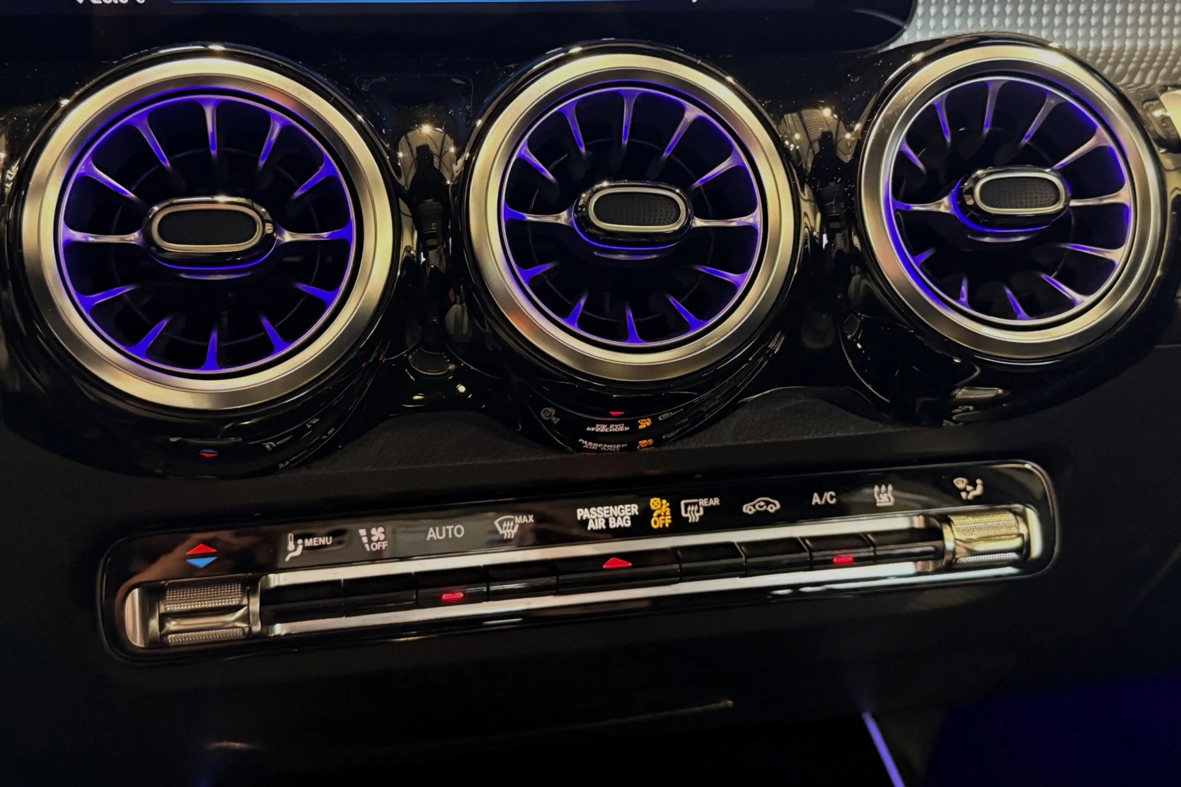 Mercedes-Benz EQB 300 4MATIC Luxury Line 67 kWh PANO BURMESTER SFEER 306 — photo 36