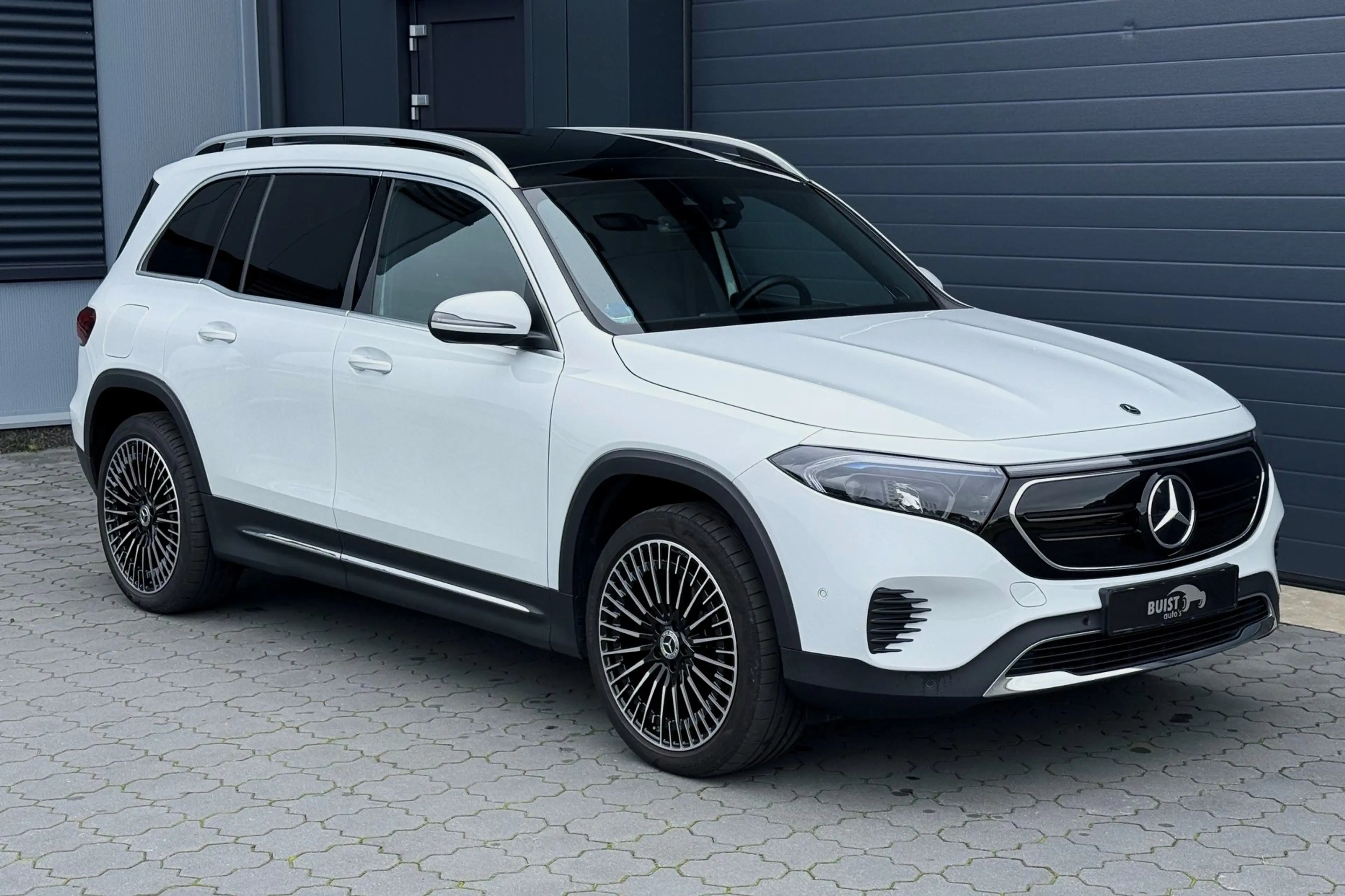 Mercedes-Benz EQB 300 4MATIC Luxury Line 67 kWh PANO BURMESTER SFEER 306 — photo 48