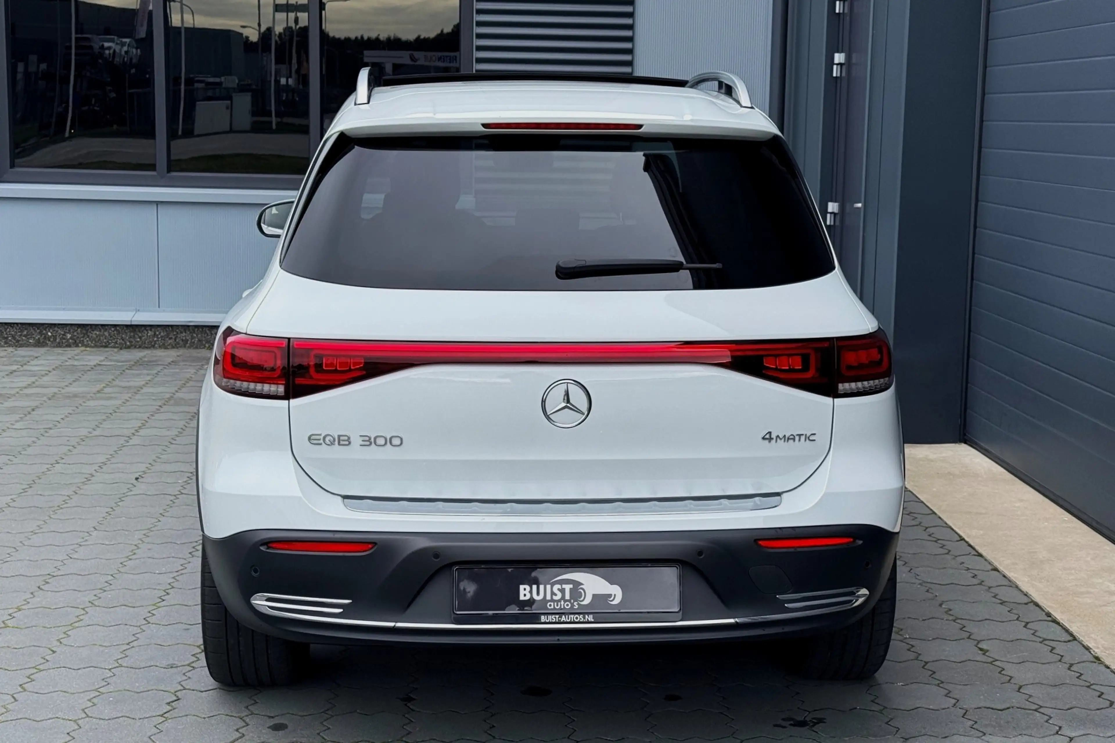 Mercedes-Benz EQB 300 4MATIC Luxury Line 67 kWh PANO BURMESTER SFEER 306 — photo 39