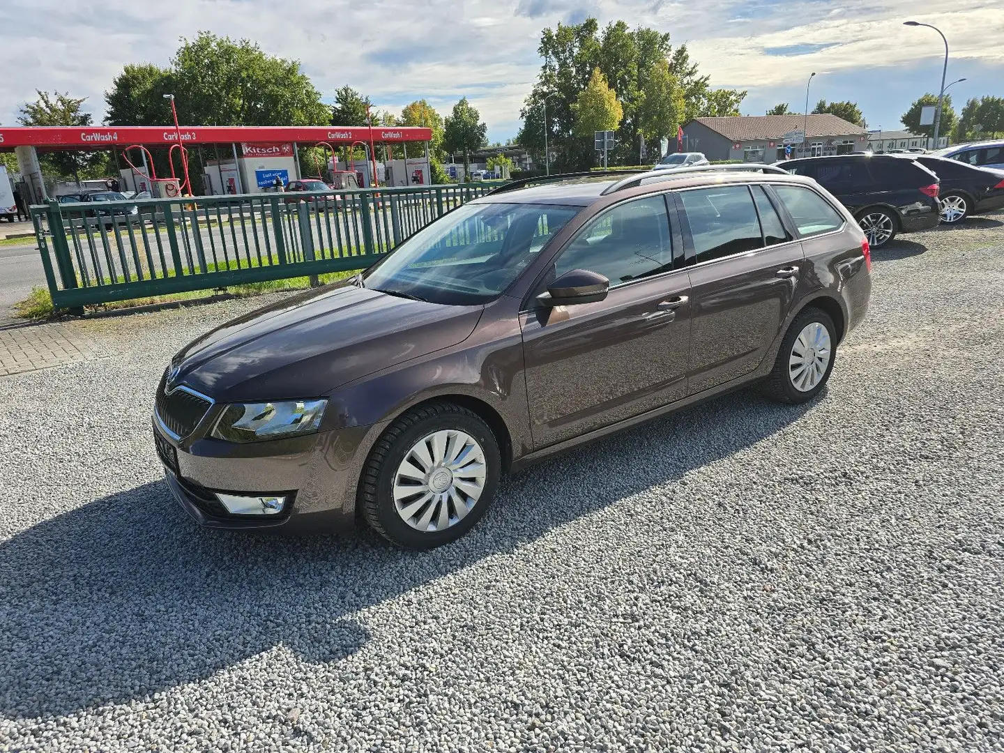 Skoda Octavia Combi Ambition TÜV NEU Brun - 1