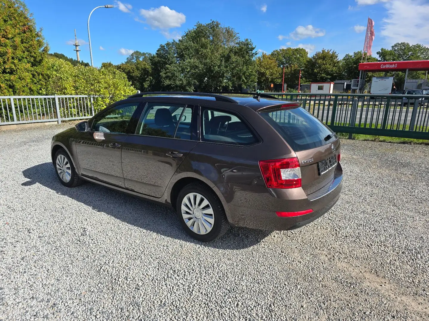 Skoda Octavia Combi Ambition TÜV NEU Brun - 2