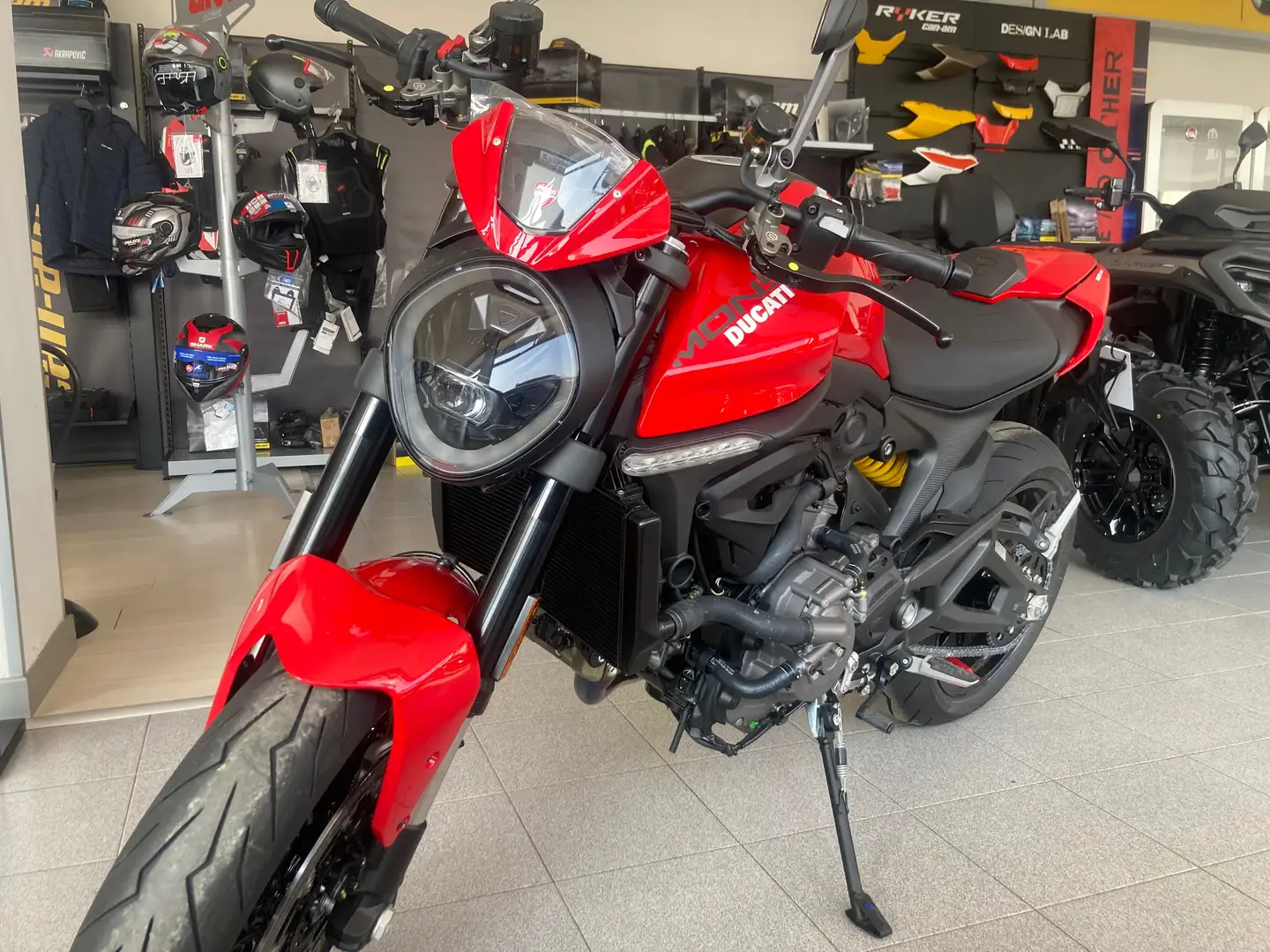 Ducati Monster 937 plus Rosso - 1