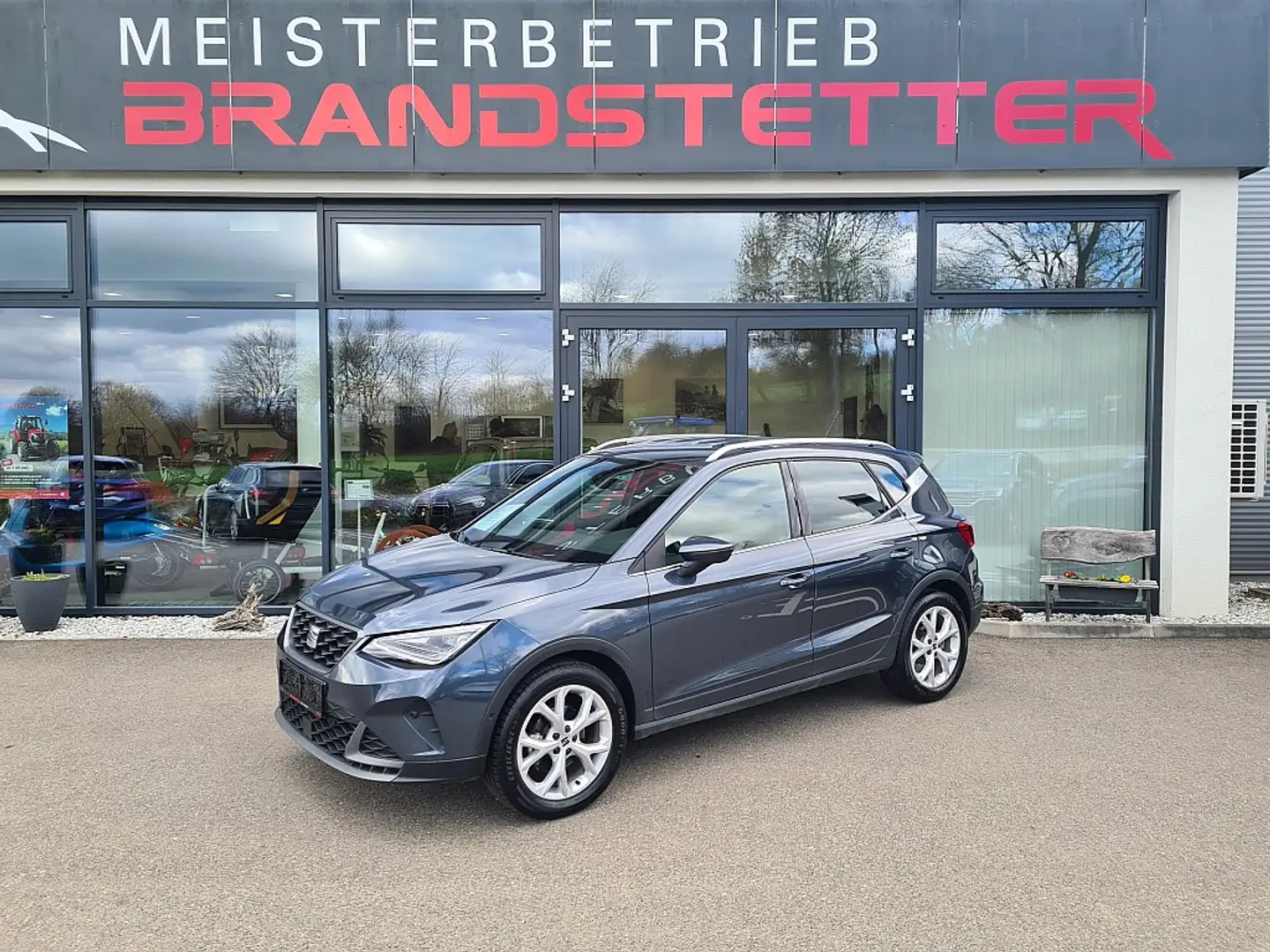 SEAT Arona 1,0 Eco TSI FR DSG /NAVI/Rückfahrk./SITZH Grau - 1