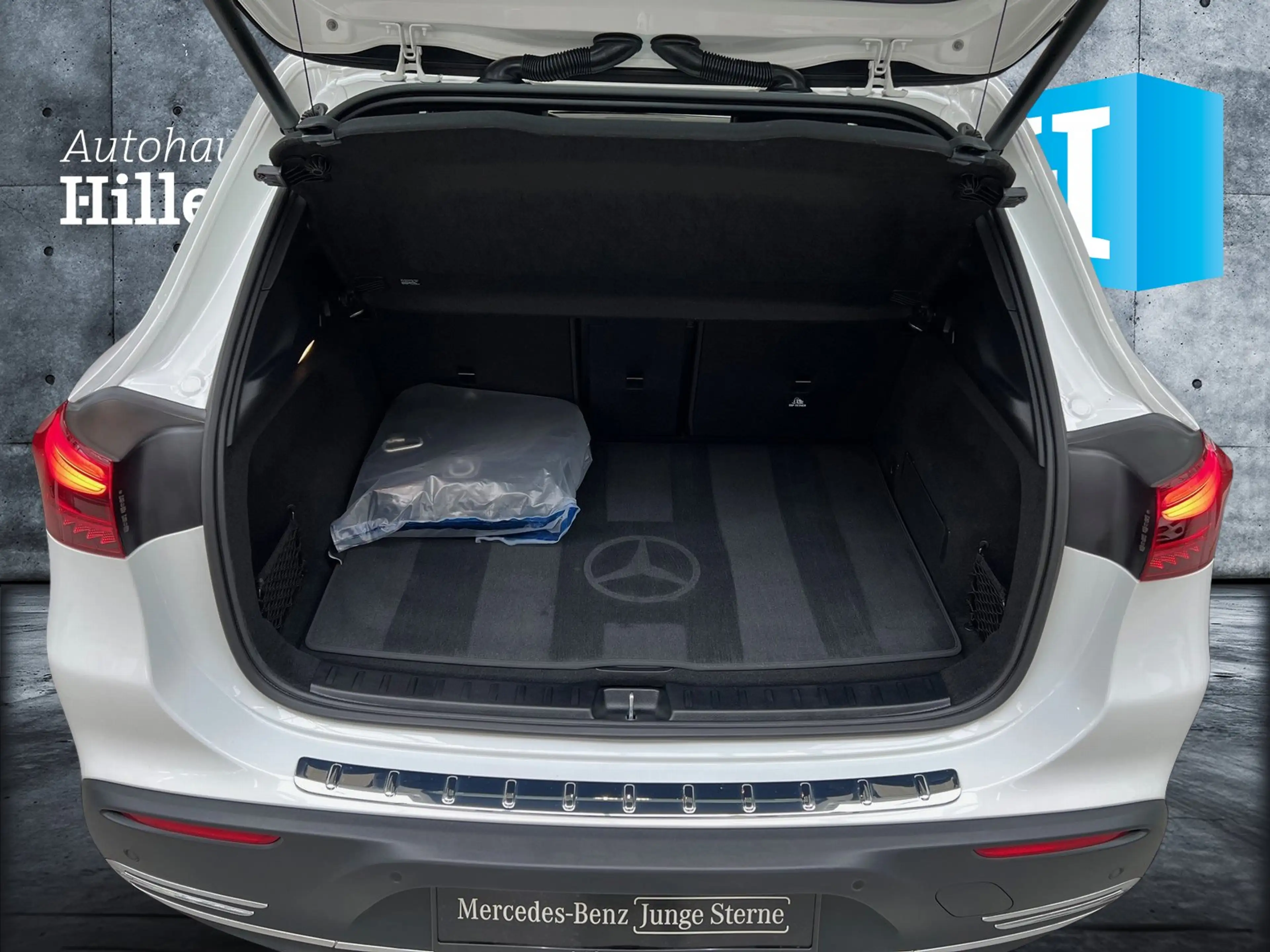 Mercedes-Benz EQA 300 4M Progressive Advanced — photo 7