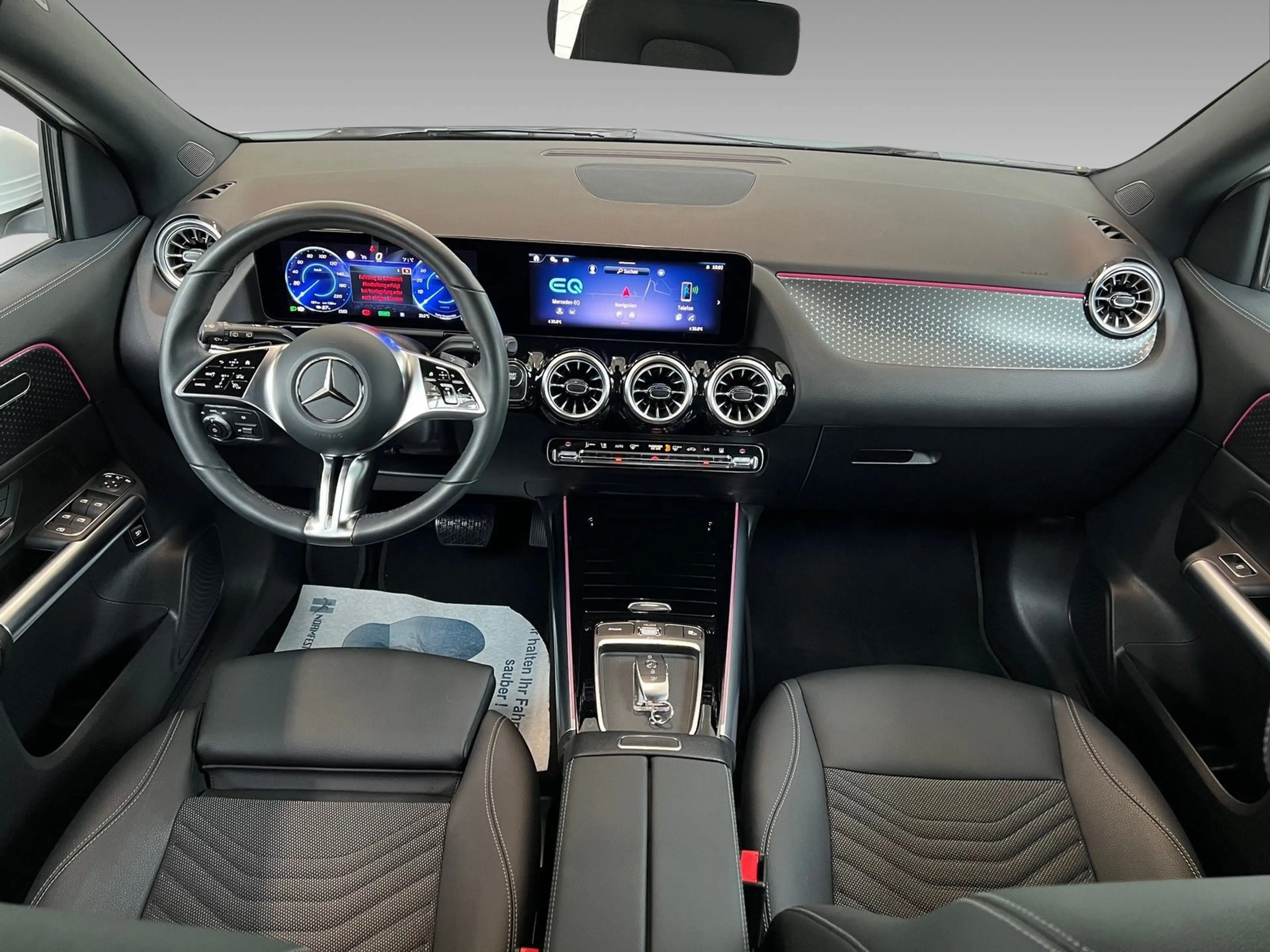 Mercedes-Benz EQA 300 4M Progressive Advanced — photo 11