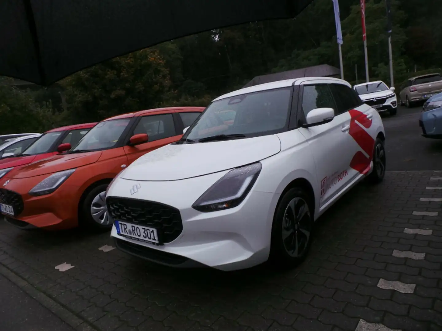 Suzuki Swift 1.2 Dualjet Hybrid 61 kW Comfort+ CVT Blanc - 1