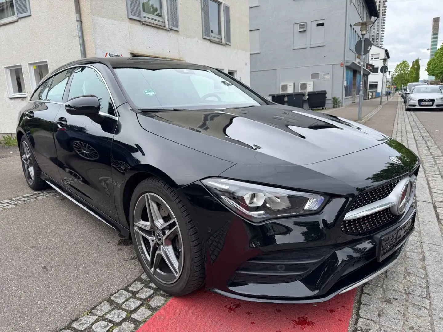 Mercedes-Benz CLA 200 SBrake AMG Line/Pano./LED/ACC/MBUX Schwarz - 2